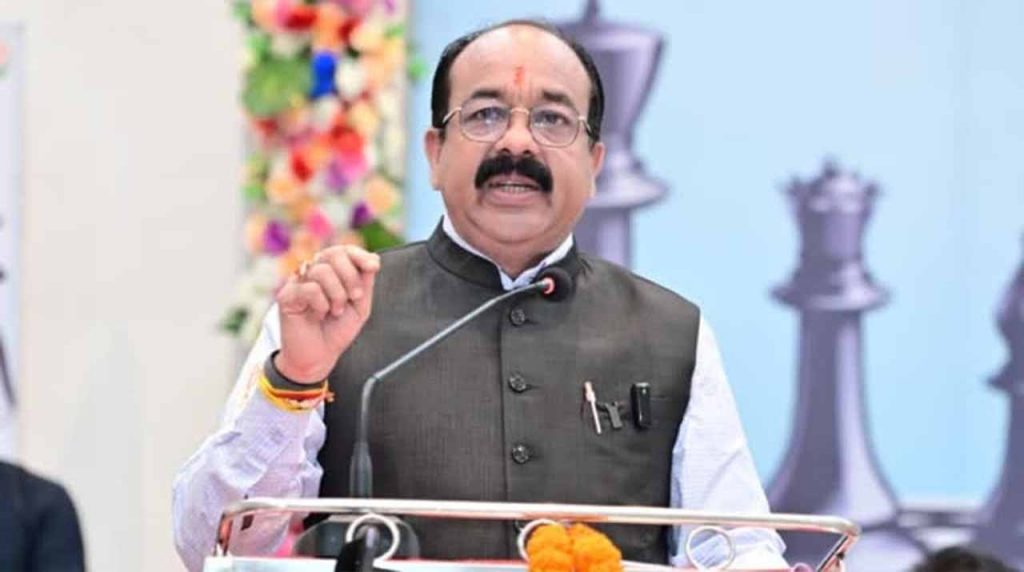 राष्ट्रीय राजमार्गों सहित सभी सड़कों को गड्ढामुक्त करने कहा, नए कार्यों को 15 अक्टूबर से युद्धस्तर पर प्रारंभ करने के निर्देश राष्ट्रीय राजमार्गों सहित सभी सड़कों को गड्ढामुक्त करने कहा, नए कार्यों को 15 अक्टूबर से युद्धस्तर पर प्रारंभ करने के निर्देश