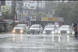 मौसम विभाग का पूर्वानुमान: अगले 24 घंटों के दौरान प्रदेश के कई जिलों में गरज-चमक के साथ होगी वर्षा। मौसम विभाग का पूर्वानुमान: अगले 24 घंटों के दौरान प्रदेश के कई जिलों में गरज-चमक के साथ होगी वर्षा।