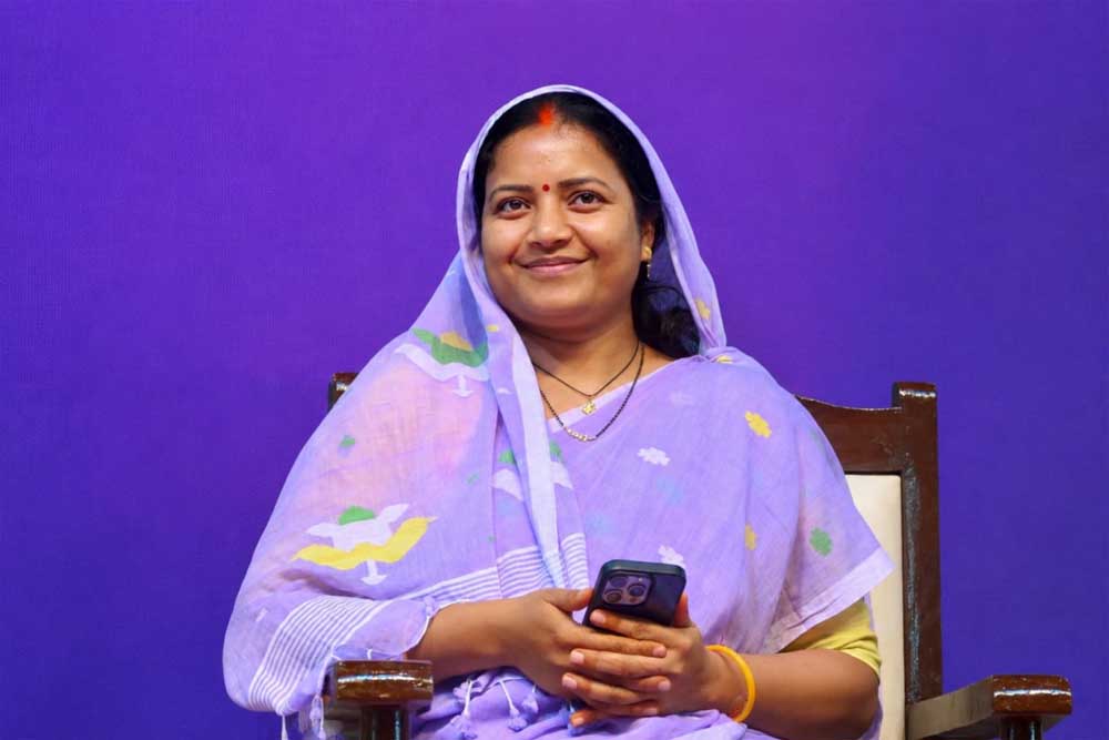मंत्री लक्ष्मी राजवाड़े के प्रयासों से भटगांव विधानसभा को बड़ी सौगात, बुंदिया और बड़सरा में खुलेंगे नए धान उपार्जन केंद्र मंत्री लक्ष्मी राजवाड़े के प्रयासों से भटगांव विधानसभा को बड़ी सौगात, बुंदिया और बड़सरा में खुलेंगे नए धान उपार्जन केंद्र