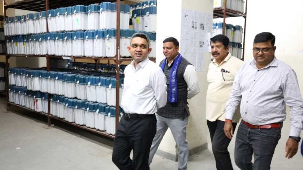 EVM गोदाम का निरीक्षण, त्रिस्तरीय सुरक्षा और CCTV सर्विलांस का लिया जायजा