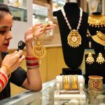 सोने के दाम में गिरावट का सिलसिला जारी, चौथे दिन भी फिसला भाव; ₹1.50 लाख के आसपास MCX Gold