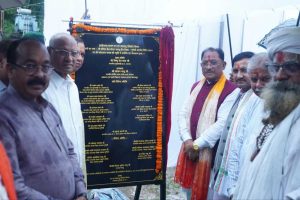 मुख्यमंत्री  साय ने मदकूद्वीप में समाजसेवी स्वर्गीय  शांताराम को अर्पित किए श्रद्धासुमन
