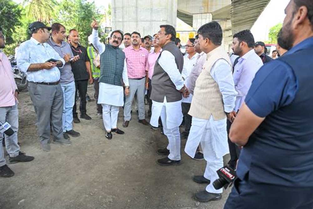 निर्माण कार्य में लापरवाही और अपर्याप्त सुरक्षा व्यवस्था पर जताई कड़ी नाराजगी, दिये पेनल्टी लगाने के निर्देश विभाग ने लगाई 20 लाख की पेनल्टी