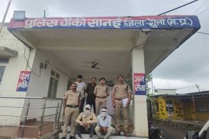 मध्यप्रदेश पुलिस की मादक पदार्थ तस्करों के विरुद्ध प्रभावी कार्रवाई मध्यप्रदेश पुलिस की मादक पदार्थ तस्करों के विरुद्ध प्रभावी कार्रवाई