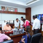 पर्यटन एवं संस्कृति मंत्री राजेश अग्रवाल ने मंत्रालय स्थित कार्यालय में आगंतुकों से की मुलाकात पर्यटन एवं संस्कृति मंत्री राजेश अग्रवाल ने मंत्रालय स्थित कार्यालय में आगंतुकों से की मुलाकात