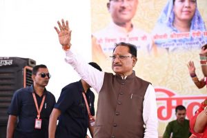 मुख्यमंत्री  विष्णु देव साय की पहल से जशपुर में महुआ को मिल रहा नया स्वरूप, जशप्योर और जय जंगल के प्रयासों से जनजातीय परिवारों एवं महिला स्वसहायता समूहों के लिए आजीविका की नई संभावनाएं