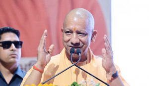 योगी सरकार में हॉट कुक्ड मील योजना से बदली बच्चों के पोषण की तस्वीर, गुणवत्ता और स्वच्छता की भी नियमित जांच