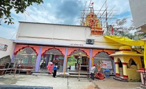 Navratri 2026: महाराष्ट्र के रिजर्व माता मंदिर में उमड़े श्रद्धालु, जानें 1853 से जुड़ी अनोखी कहानी Navratri 2026: महाराष्ट्र के रिजर्व माता मंदिर में उमड़े श्रद्धालु, जानें 1853 से जुड़ी अनोखी कहानी