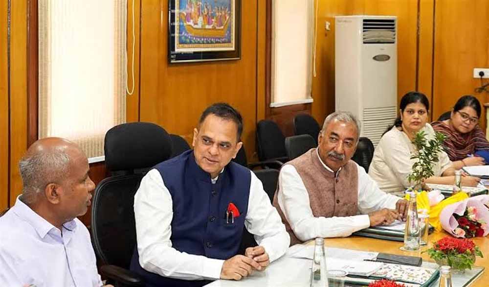राजस्थान में बाल श्रम, बाल विवाह और मानव तस्करी पर सरकार का फोकस, मुख्य सचिव ने योजनाओं की समीक्षा की राजस्थान में बाल श्रम, बाल विवाह और मानव तस्करी पर सरकार का फोकस, मुख्य सचिव ने योजनाओं की समीक्षा की