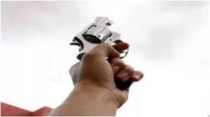 लाइक-व्यूज के लिए हथियारों का प्रदर्शन, पटना में सोशल मीडिया पर गैंगवार का नया ट्रेंड लाइक-व्यूज के लिए हथियारों का प्रदर्शन, पटना में सोशल मीडिया पर गैंगवार का नया ट्रेंड