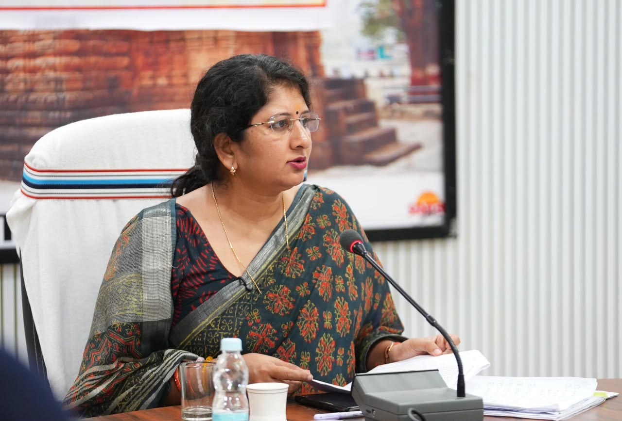 बाल चौपाल से बदली बच्चों की जिंदगी, शिक्षा से दूर 21 बच्चों ने थामा स्कूल का रास्ता बाल चौपाल से बदली बच्चों की जिंदगी, शिक्षा से दूर 21 बच्चों ने थामा स्कूल का रास्ता