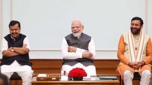 हरियाणा BJP विधायकों से PM मोदी का संवाद, बोले- टेंशन मत लो, जनता के बीच जाकर काम करो हरियाणा BJP विधायकों से PM मोदी का संवाद, बोले- टेंशन मत लो, जनता के बीच जाकर काम करो
