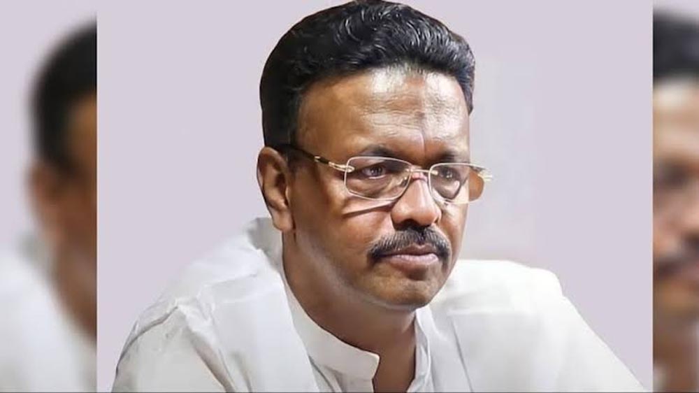 ममता बनर्जी के करीबी फिरहाद हकीम का खुलासा, ‘शुभेंदु अधिकारी आज TMC के मुख्यमंत्री होते’, जानें वजह ममता बनर्जी के करीबी फिरहाद हकीम का खुलासा, ‘शुभेंदु अधिकारी आज TMC के मुख्यमंत्री होते’, जानें वजह