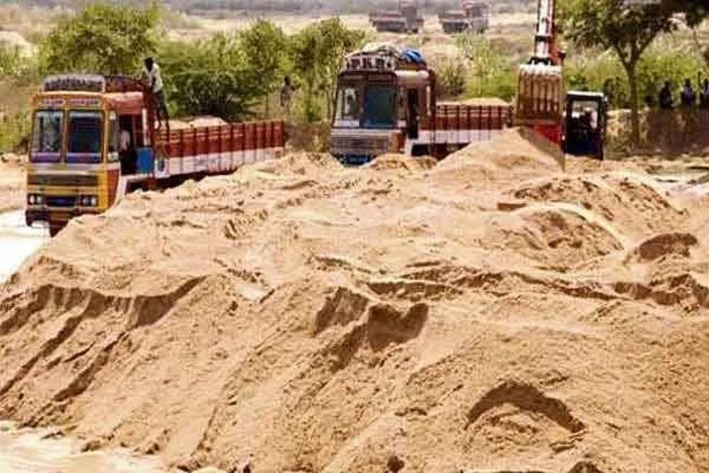 झारखंड में आठ महीने होगा बालू का उठाव, 444 घाट चिह्नित लेकिन सिर्फ 14 घाटों से खनन की अनुमति