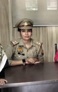 मुरादाबाद की बेटियों की ढाल बनीं एसआई समीक्षा ठाकुर, शोहदों पर कसा शिकंजा