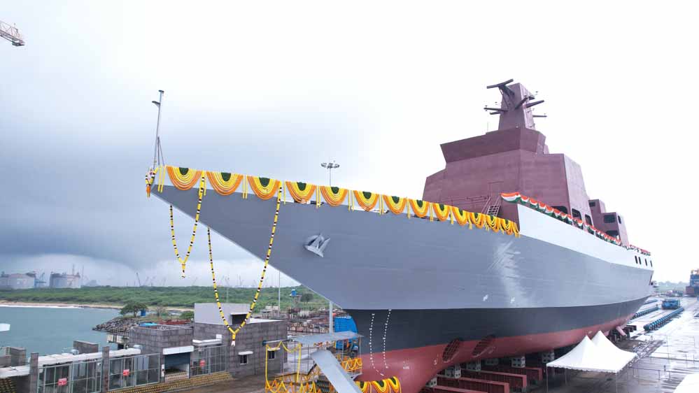 समुद्र में भारत की बढ़ेगी ताकत, नौसेना को मिलने जा रहा नया जहाज ‘समर्थक’ समुद्र में भारत की बढ़ेगी ताकत, नौसेना को मिलने जा रहा नया जहाज ‘समर्थक’