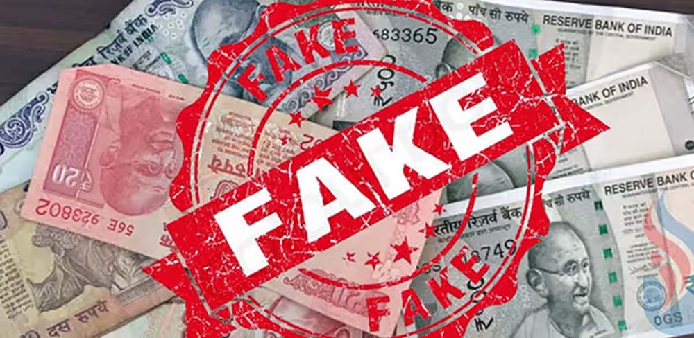वागड़ में नकली करेंसी का जाल! 4.95 लाख के जाली नोट से लेकर करोड़ों की बरामदगी तक, सामने आई पूरी कहानी वागड़ में नकली करेंसी का जाल! 4.95 लाख के जाली नोट से लेकर करोड़ों की बरामदगी तक, सामने आई पूरी कहानी