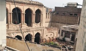 पाकिस्तान के डेरा इस्माइल खान में रामलीला मंदिर पर लगा ताला, हिंदू समुदाय ने जताया विरोध