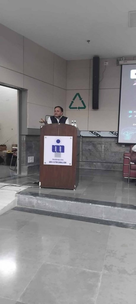 ग्वालियर AI सम्मेलन 2.0 का समापन, 40 टीमों ने हैकाथॉन में दिखाए AI आधारित नवाचार