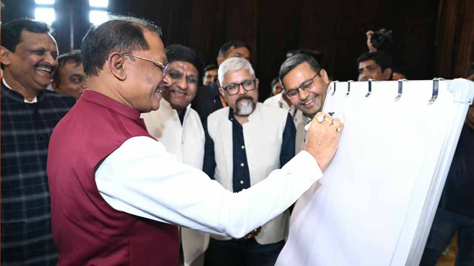 गंभीर विषयों को सहजता से जनमानस तक पहुंचाने की कार्टून में है अद्भुत क्षमता : मुख्यमंत्री विष्णु देव साय