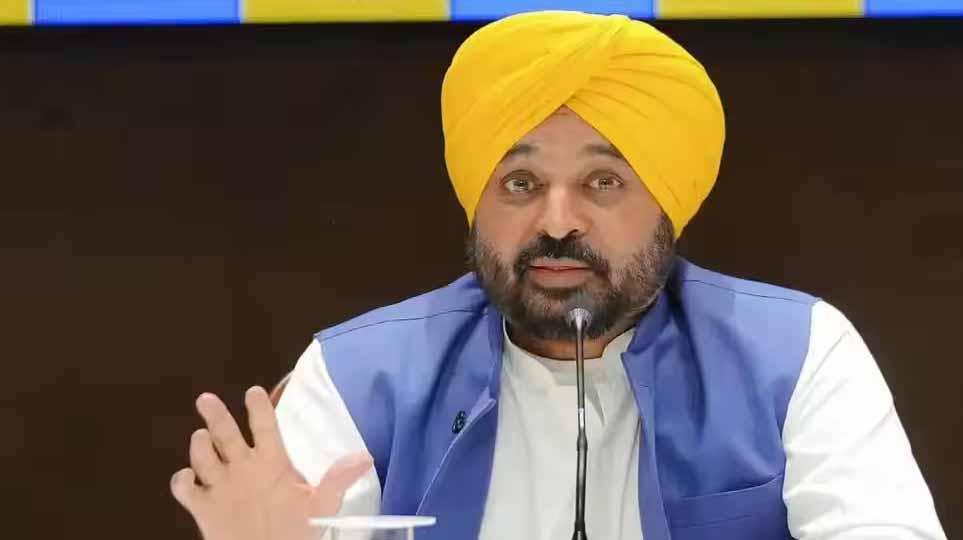 मानसा हत्याकांड पर पंजाब में सियासी घमासान, CM मान ने दिए निष्पक्ष जांच के निर्देश, BJP ने उठाए सवाल
