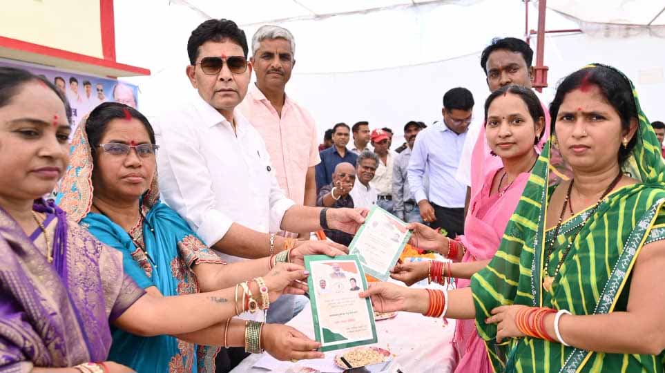 छत्तीसगढ़: बलौदाबाजार के विकास को मिलेगी नई रफ्तार, मंत्री टंक राम वर्मा ने बताई अपनी प्राथमिकता