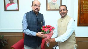 राज्यपाल डेका से छत्तीसगढ़ रेड क्रॉस समिति के अध्यक्ष ने की सौजन्य भेंट