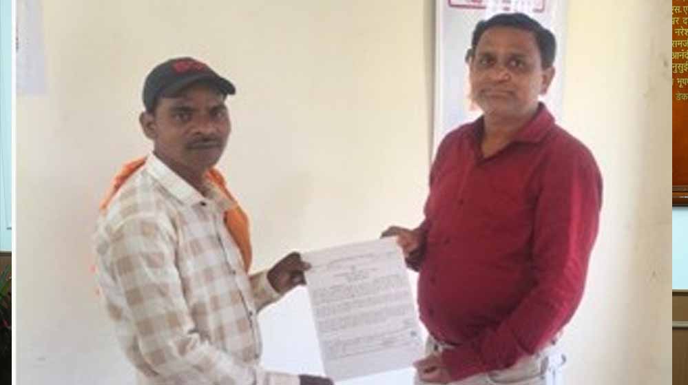 आय, जाति और निवास प्रमाण पत्र की डिजिटल प्रतियां सीधे मोबाइल पर हुईं उपलब्ध, हार्ड कॉपी भी मिली आय, जाति और निवास प्रमाण पत्र की डिजिटल प्रतियां सीधे मोबाइल पर हुईं उपलब्ध, हार्ड कॉपी भी मिली