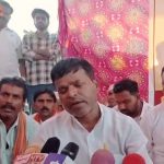 वन विभाग की कार्रवाई के खिलाफ एकजुट हुए 35 गांवों के आदिवासी, जमीन के दस्तावेज लेकर भोपाल आएंगे