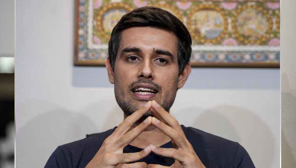 ध्रुव राठी की बढ़ीं कानूनी मुश्किलें? साकेत कोर्ट के समन को घर के गेट पर चिपकाया