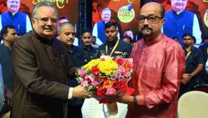 छत्तीसगढ़ में आस्था का महासंगम, 50 हजार लोगों के सामूहिक हनुमान चालीसा पाठ ने बनाया रिकॉर्ड छत्तीसगढ़ में आस्था का महासंगम, 50 हजार लोगों के सामूहिक हनुमान चालीसा पाठ ने बनाया रिकॉर्ड