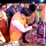 CM डॉ. यादव ने उज्जैन में गरबा उत्सव में लिया हिस्सा, प्रदेशवासियों को दी दशहरे की बधाई