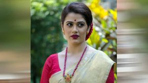 बोल्ड सीन के बाद एक्ट्रेस को मिले अश्लील मैसेज, गिरिजा ने बताई चौंकाने वाली डिमांड