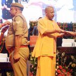 लोकभवन में अत्याधुनिक 87 इंटरसेप्टर वाहनों को फ्लैग ऑफ किया मुख्यमंत्री योगी आदित्यनाथ ने