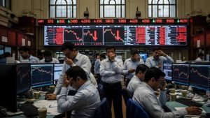 शेयर बाजार में बड़ा नुकसान, निफ्टी 13% गिरा; 102 स्टॉक्स ने गंवाई आधी से ज्यादा वैल्यू