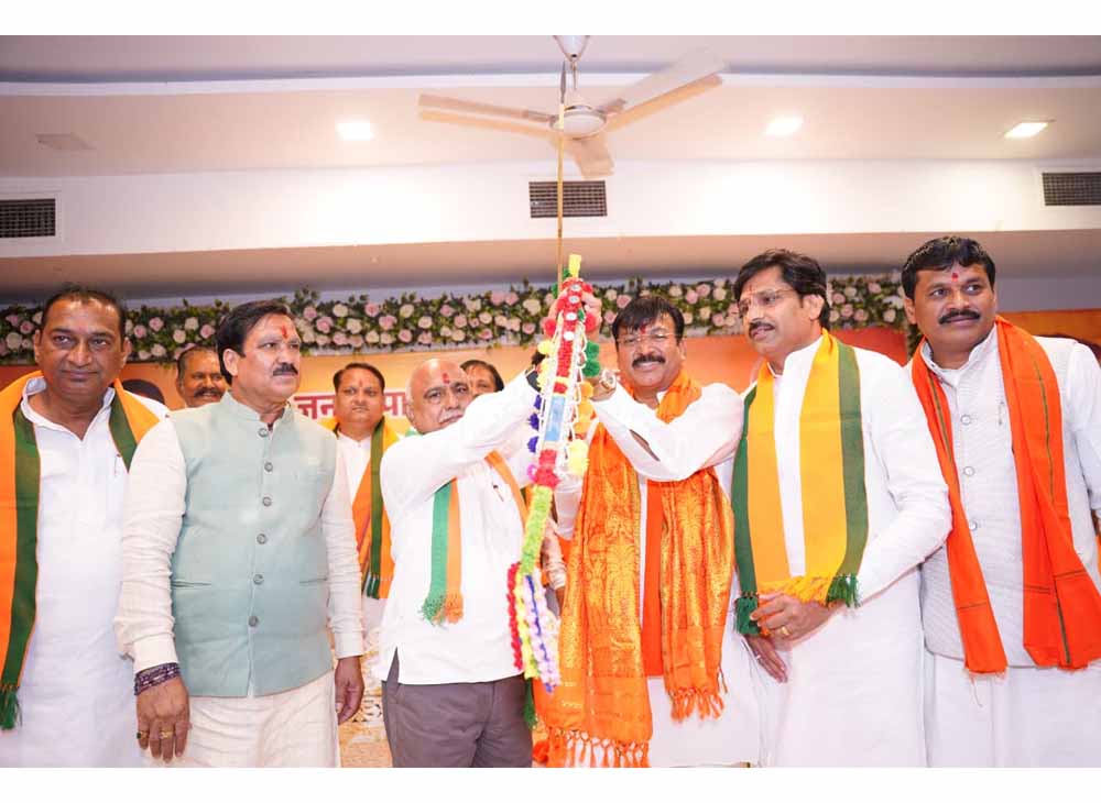 भाजपा प्रदेश अध्यक्ष हेमंत खण्डेलवाल का तीन जिलों में दौरा, कोर कमेटी और बूथ समितियों के साथ बनाई रणनीति