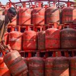 राजस्थान में LPG संकट से बढ़ी मुश्किलें, घरेलू कनेक्शन नहीं मिलने पर महंगा कमर्शियल सिलेंडर लेने की मजबूरी