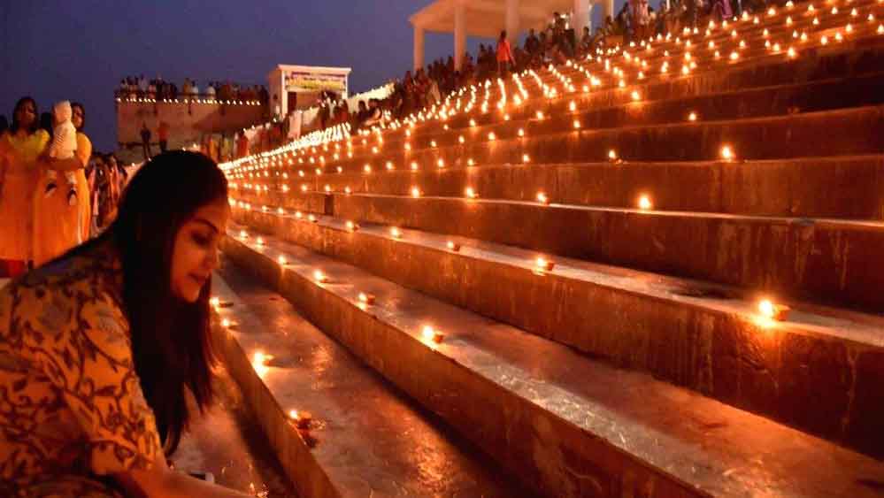 दीपों की रोशनी से जगमगाएगी वाराणसी, पर्यटकों को मिलेगा दिव्य काशी का खास अनुभव