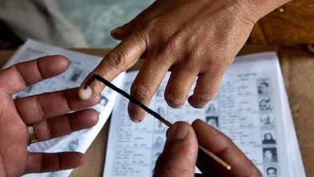 यूपी विधानसभा चुनाव और बोर्ड परीक्षा की तारीखों में टकराव, मार्च-अप्रैल में हो सकता है मतदान