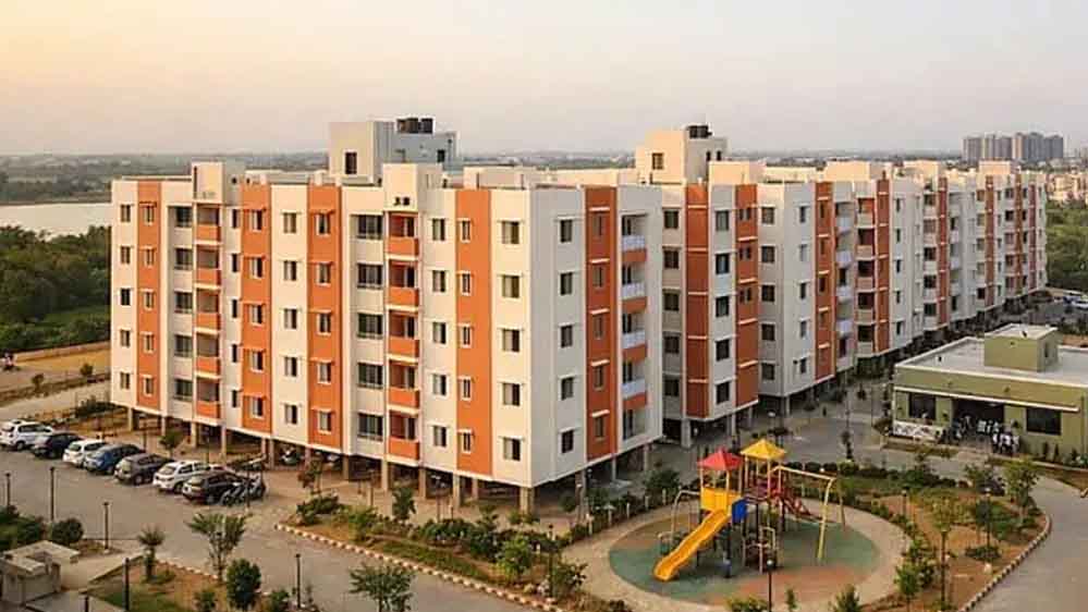 MP Housing Board Projects: तीन शहरों में बड़े आवासीय प्रोजेक्ट्स की तैयारी, लग्जरी घरों से कमर्शियल प्रॉपर्टी तक होगा निवेश