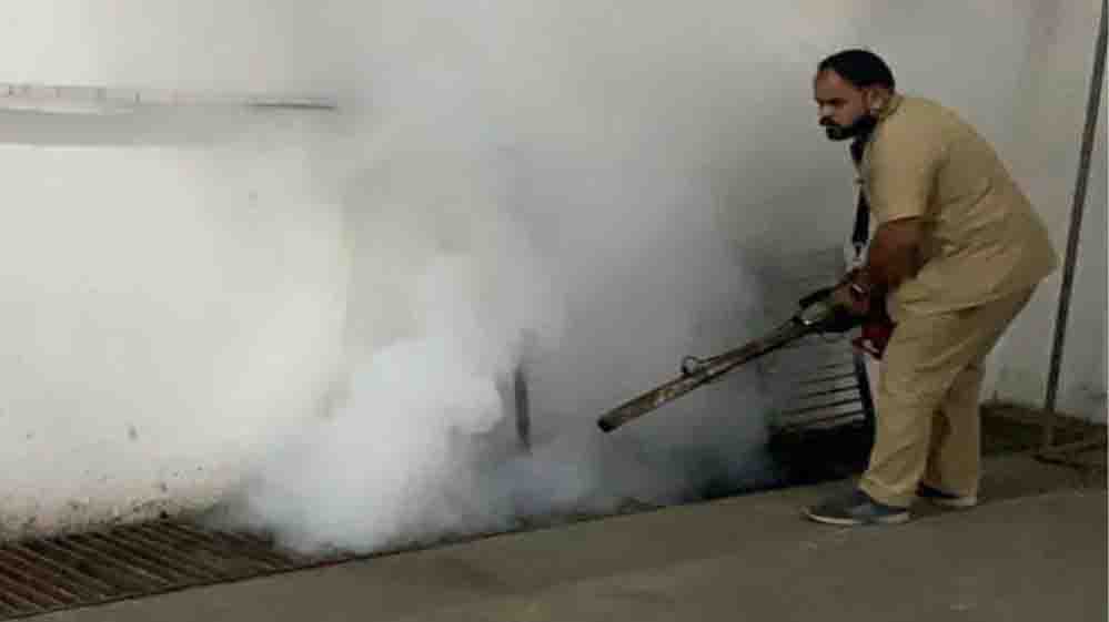 बाढ़ प्रभावित इलाकों में सफाई और मच्छर नियंत्रण पर जोर, नगर निगम अलर्ट बाढ़ प्रभावित इलाकों में सफाई और मच्छर नियंत्रण पर जोर, नगर निगम अलर्ट