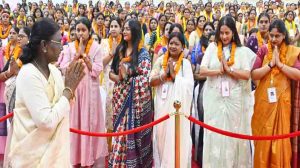 राष्ट्रपति द्रौपदी मुर्मु ने मां दंतेश्वरी के किए दर्शन, देश की सुख-समृद्धि की कामना राष्ट्रपति द्रौपदी मुर्मु ने मां दंतेश्वरी के किए दर्शन, देश की सुख-समृद्धि की कामना