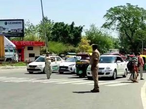 नोएडा-ग्रेटर नोएडा: नवरात्र के शुभ मुहूर्त में 9 हजार से अधिक नए वाहनों की होगी बंपर डिलीवरी नोएडा-ग्रेटर नोएडा: नवरात्र के शुभ मुहूर्त में 9 हजार से अधिक नए वाहनों की होगी बंपर डिलीवरी