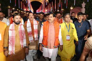 सेंधवा में खुपसदेव लोक और बारेली भाषा पर होगा शोध, सीएम मोहन यादव ने की कई बड़ी घोषणाएं सेंधवा में खुपसदेव लोक और बारेली भाषा पर होगा शोध, सीएम मोहन यादव ने की कई बड़ी घोषणाएं
