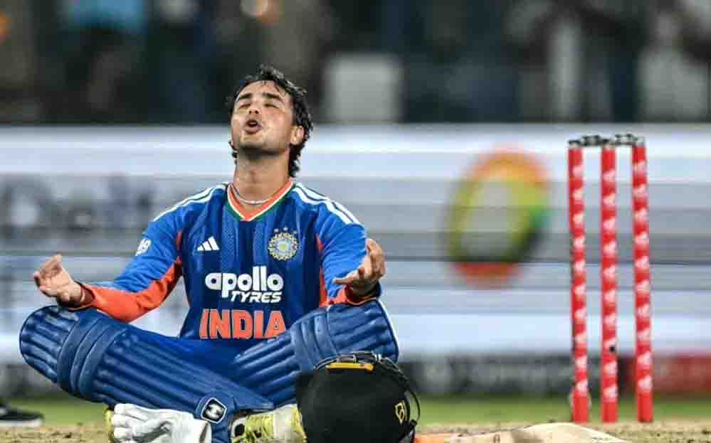अभिषेक शर्मा को वनडे टीम में मौका देने की मांग, क्या वर्ल्ड कप में मचाएंगे धमाल? अभिषेक शर्मा को वनडे टीम में मौका देने की मांग, क्या वर्ल्ड कप में मचाएंगे धमाल?