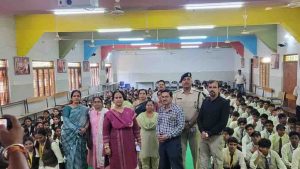 बचत एवं वित्तीय प्रबंधन पर ध्यान दें, लेकिन रातों रात दुगुने के लालच में न फंसे- असिस्टेंट कमिश्नर रंजना सिंह बचत एवं वित्तीय प्रबंधन पर ध्यान दें, लेकिन रातों रात दुगुने के लालच में न फंसे- असिस्टेंट कमिश्नर रंजना सिंह