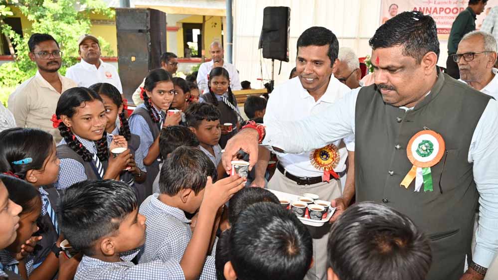 शिक्षा मंत्री गजेंद्र यादव ने शुरू किया न्यूट्रिशन पायलट प्रोजेक्ट, 500 बच्चों को मिलेगा मुफ्त पोषण सहयोग