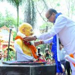 नशा मुक्त भारत के संकल्प के साथ राज्यपाल डेका ने की पदयात्रा, गांधी-शास्त्री को किया नमन