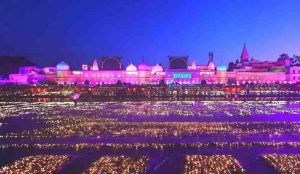अयोध्या दीपोत्सव की तैयारियां तेज, सीएम योगी के निर्देश पर भव्य आयोजन की रूपरेखा पर चर्चा अयोध्या दीपोत्सव की तैयारियां तेज, सीएम योगी के निर्देश पर भव्य आयोजन की रूपरेखा पर चर्चा