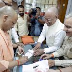 भारत की स्वाधीनता का मंत्र था खादी, हर व्यक्ति खादी को जीवन का बनाए हिस्साः मुख्यमंत्री भारत की स्वाधीनता का मंत्र था खादी, हर व्यक्ति खादी को जीवन का बनाए हिस्साः मुख्यमंत्री
